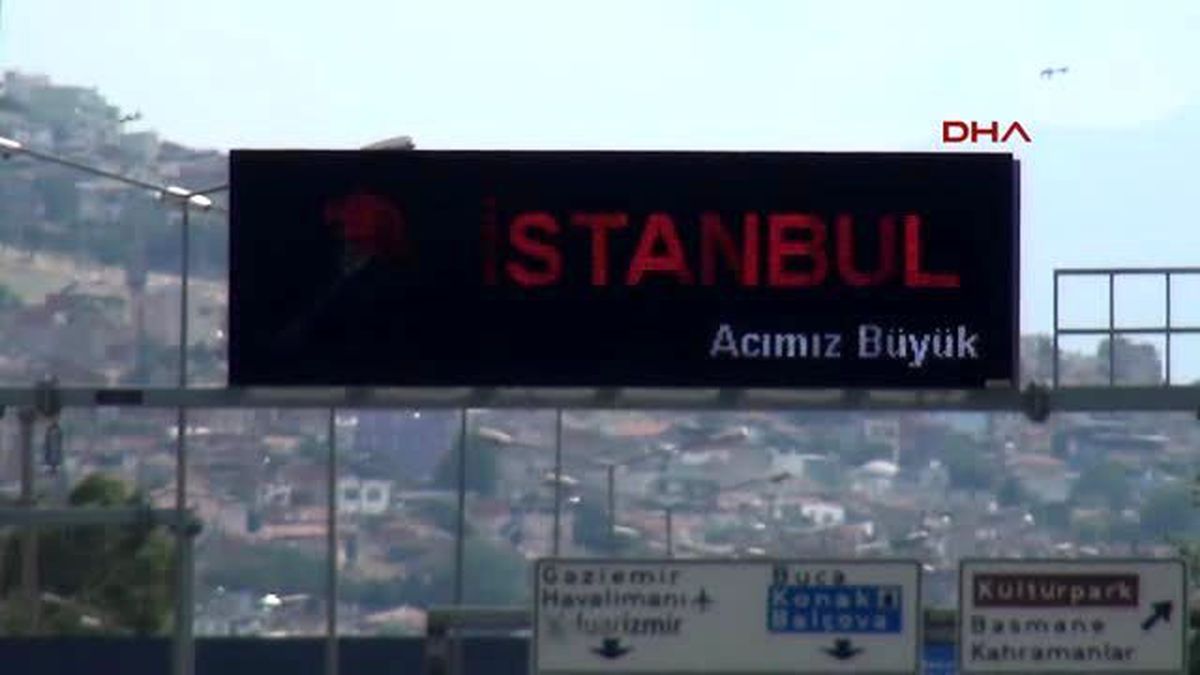 İzmir, İstanbul\'un Acısına Ortak Oldu