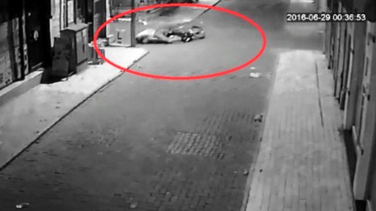 Kula\'daki Motosiklet Kazası Kamerada