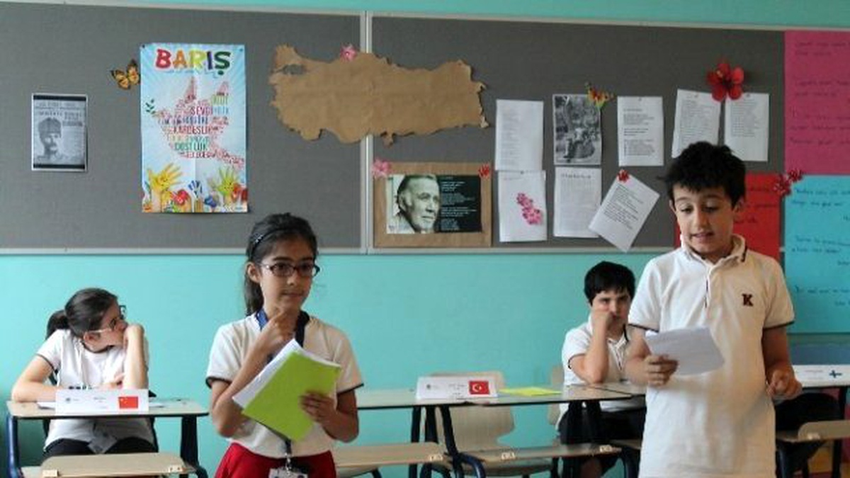Minikler Dünya Sorunlarını Tartıştı