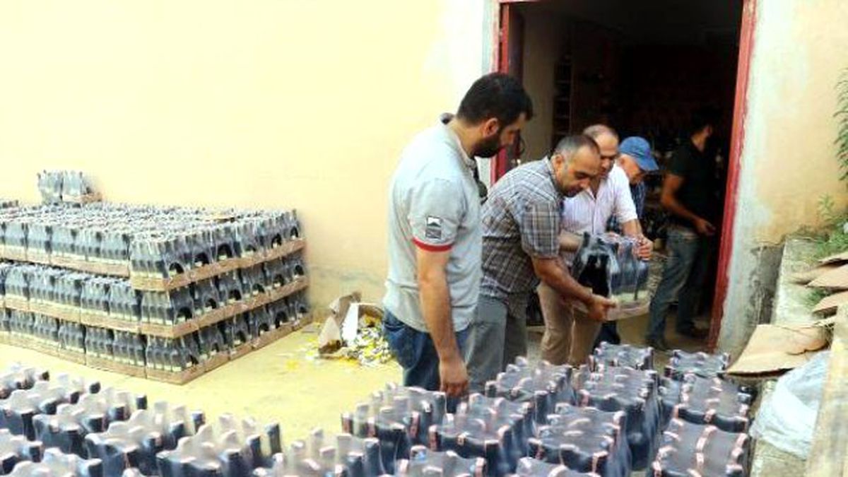 Samsun\'da 19 Bin Şişe Sahte Şarap Ele Geçirildi