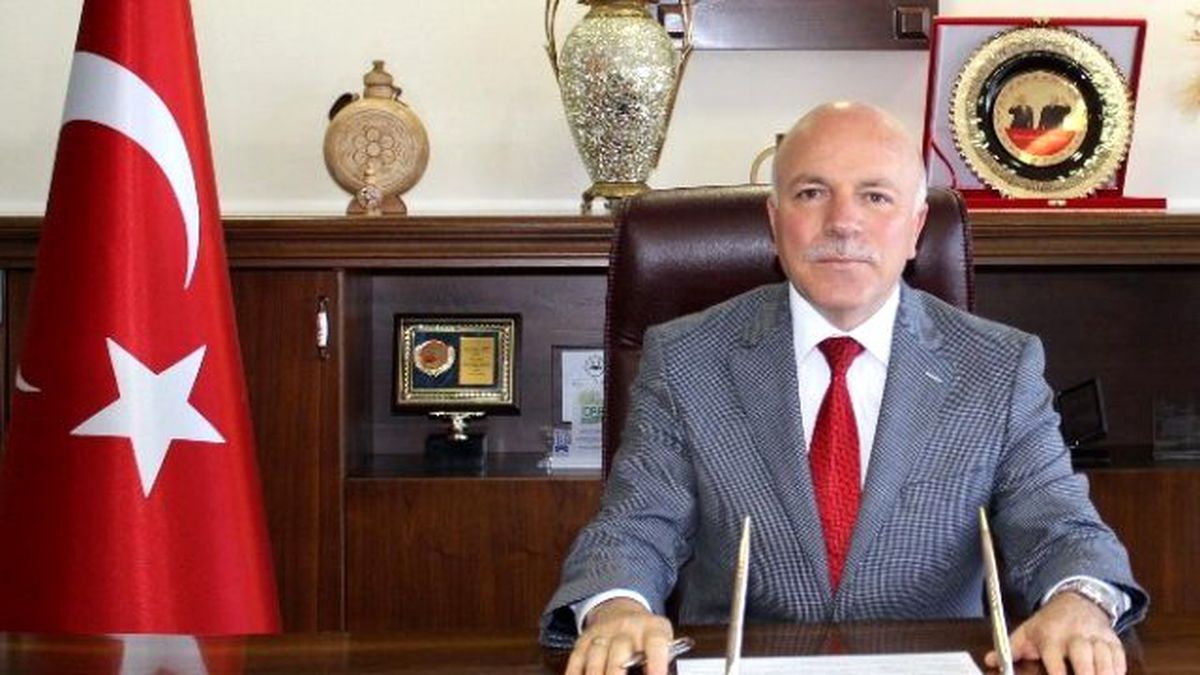 Sekmen: "Milletimizin Başı Sağolsun"