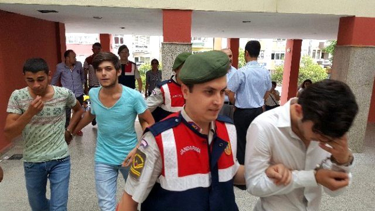 Silahlı Soygun Zanlıları Jandarma Tarafından Yakalandı