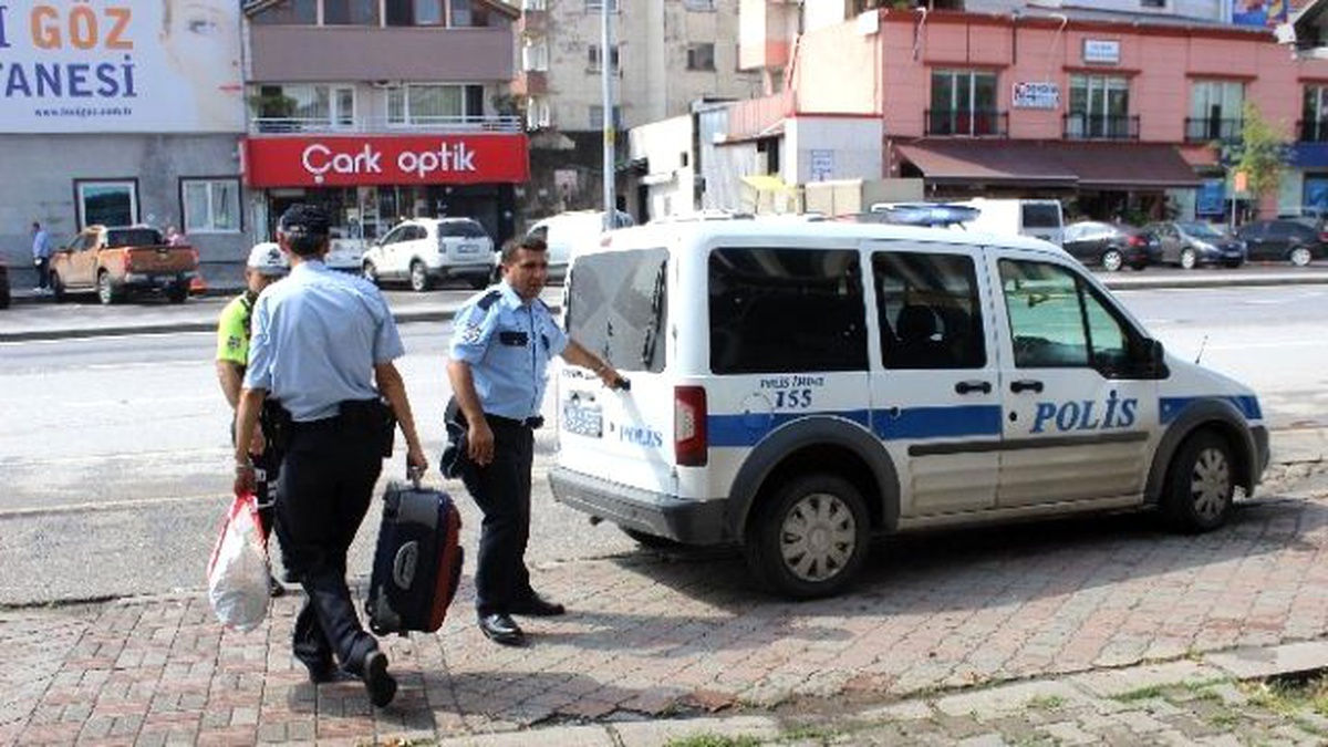 Unutulan Valizler Polisi Alarma Geçirdi