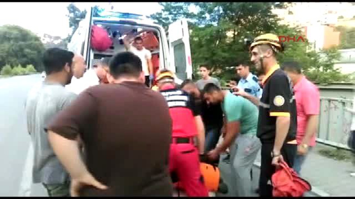 Zonguldak - Tren Raylarındaki Alkollü Kişiyi Afad Kurtardı