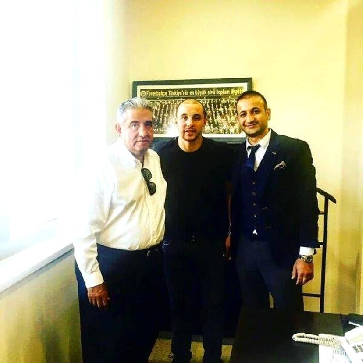 Aatif Chahechouhe, Fenerbahçe\'ye 3 Yıllık İmzayı Attı