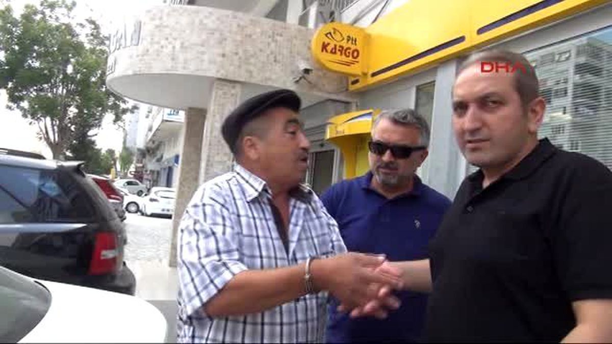 Sahte Polisler, Parayı Çekmek İçin Geldikleri PTT'de Yakalandı