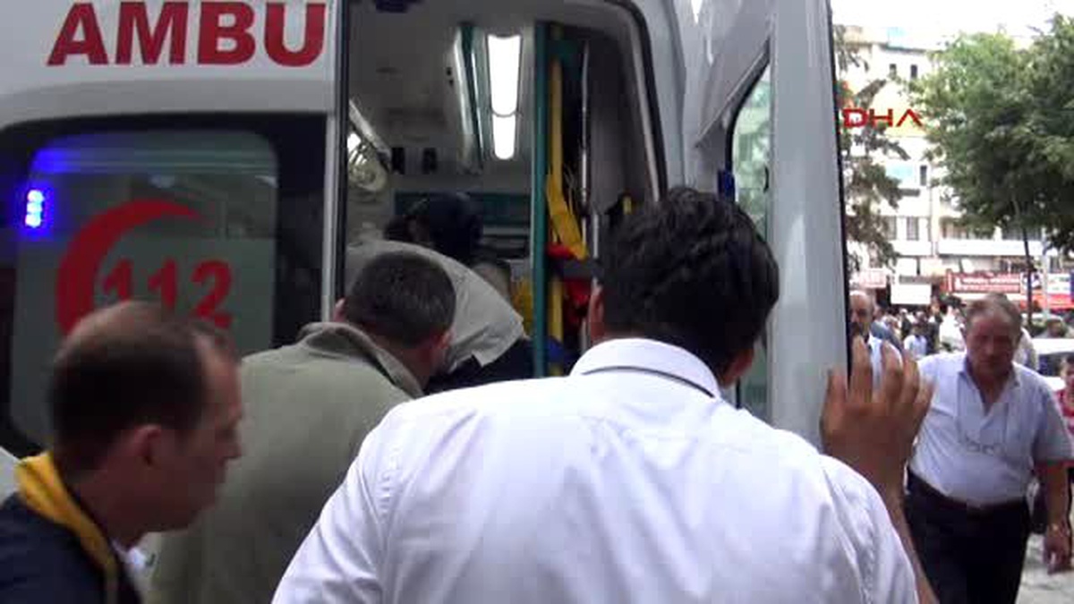 Adapazarı Miras Kavgasında Akrabasını Vurduktan Sonra İntihara Kalkıştı