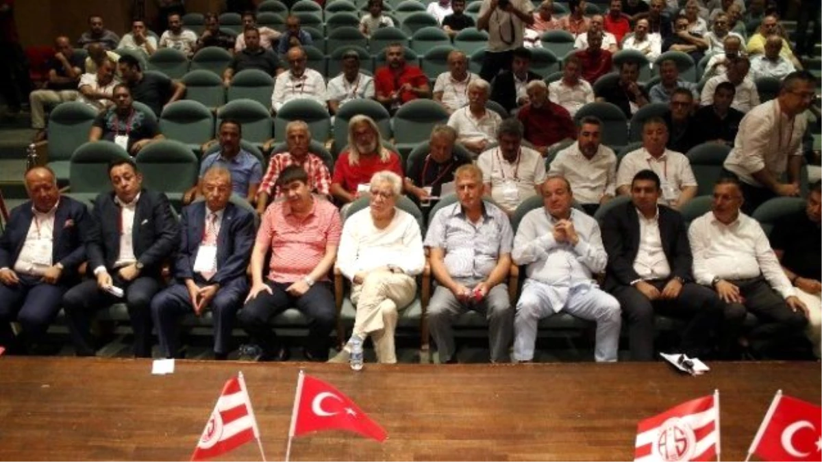 Antalyaspor\'un Yeni Başkanı Ali Şafak Öztürk Oldu