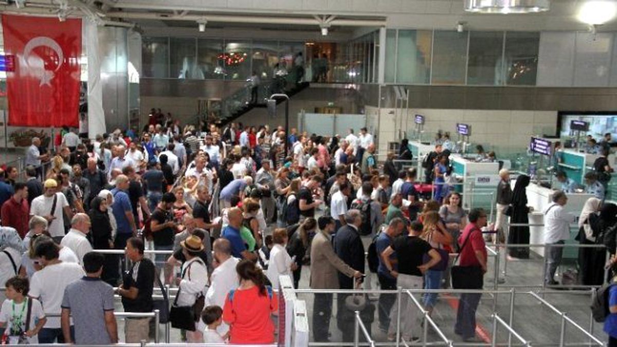 Atatürk Havalimanı Normale Döndü