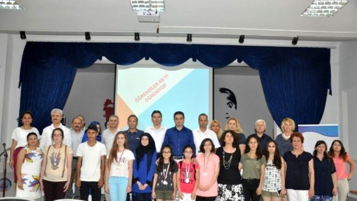 Bana AB\'yi Anlat\' Yarışmaları Ödül Töreni Yapıldı