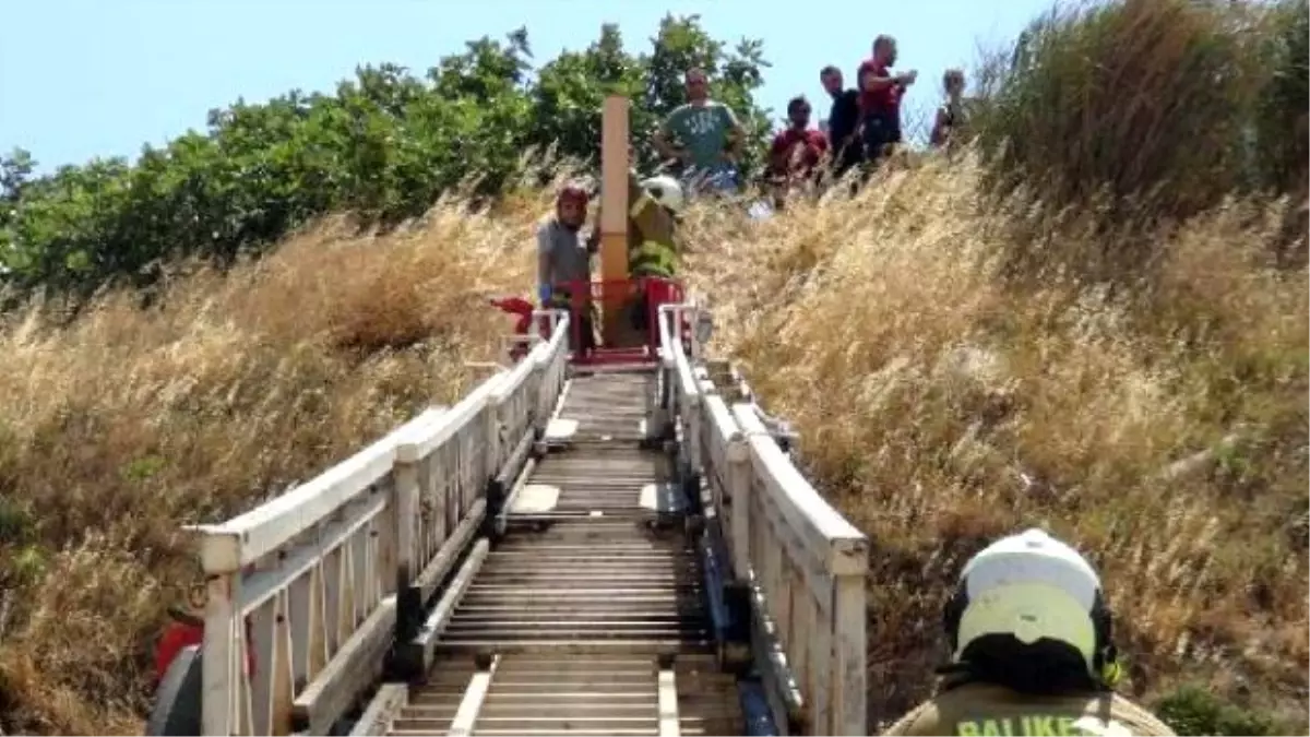 Kimsesi Olmayan Sadık Saltık Çekyatla Kayalıklardan Yuvarlanarak Öldü