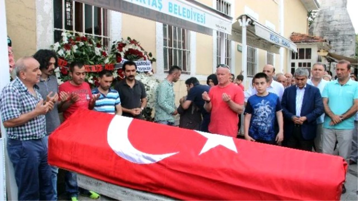 Bombalı Saldırıda Yaşamını Yitiren Hüseyin Öğretmen Son Yolculuğuna Uğurlandı