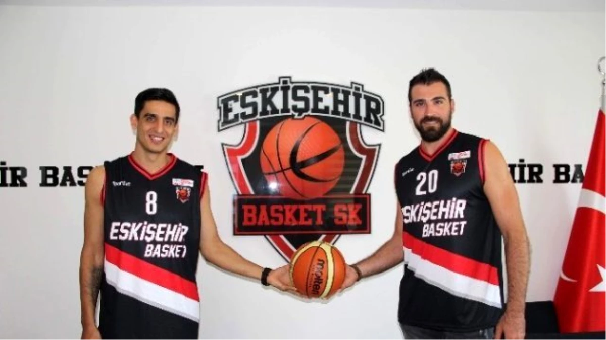 Cemal Nalga ve Murat Göktaş, Eskişehir Basket ile Sözleşme İmzaladı