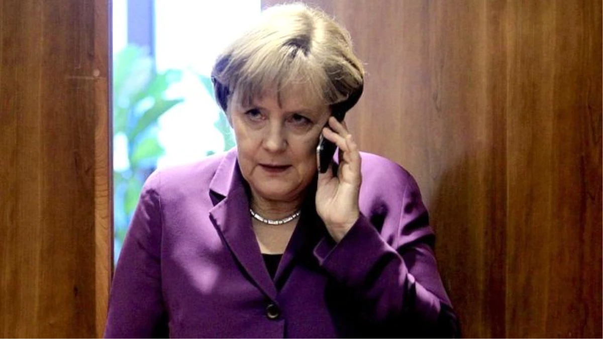 Cumhurbaşkanı Erdoğan\'ın Merkel ile Telefonda Görüştü