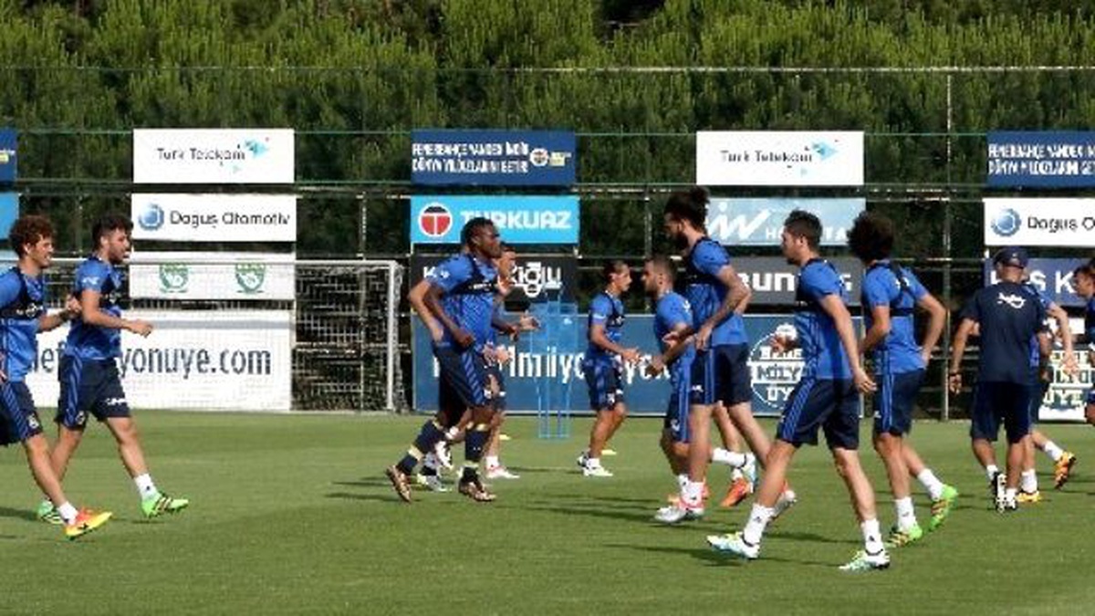 Fenerbahçe\'de Yeni Sezon Hazırlıkları Sürüyor