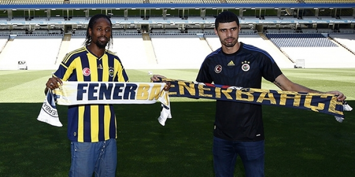 Fenerbahçe\'den Galatasaray\'a İki Futbolcu!
