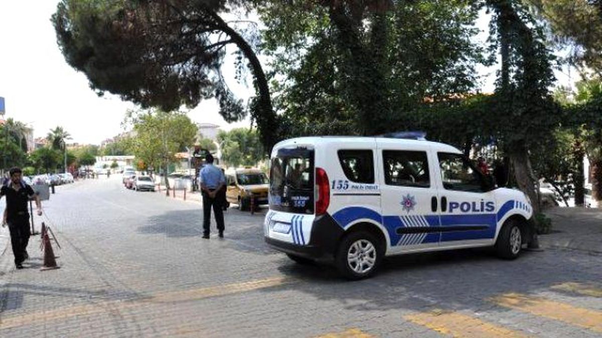 Gar Önündeki Valiz Bomba Sanıldı