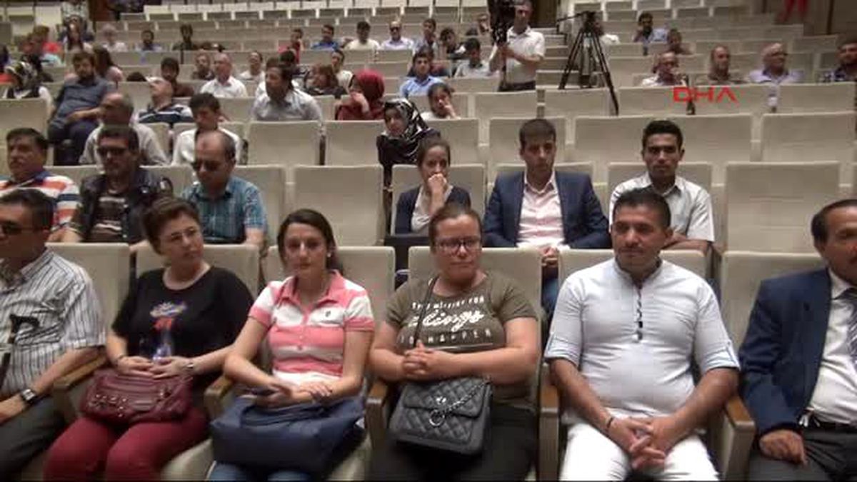 Gaziantep\'te Engellilere Tekerlekli Sandalye Dağıtıldı