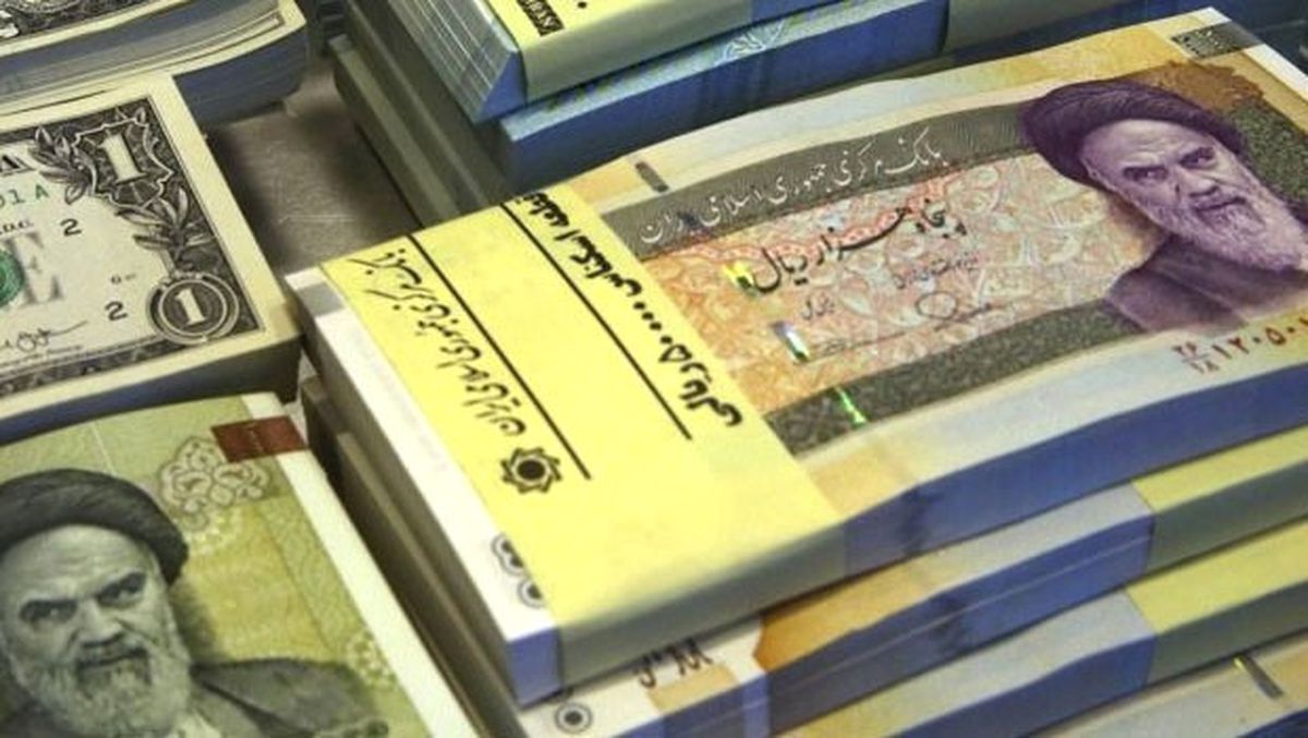 İran\'da Üst Düzey Yetkililere Yüksek Maaş