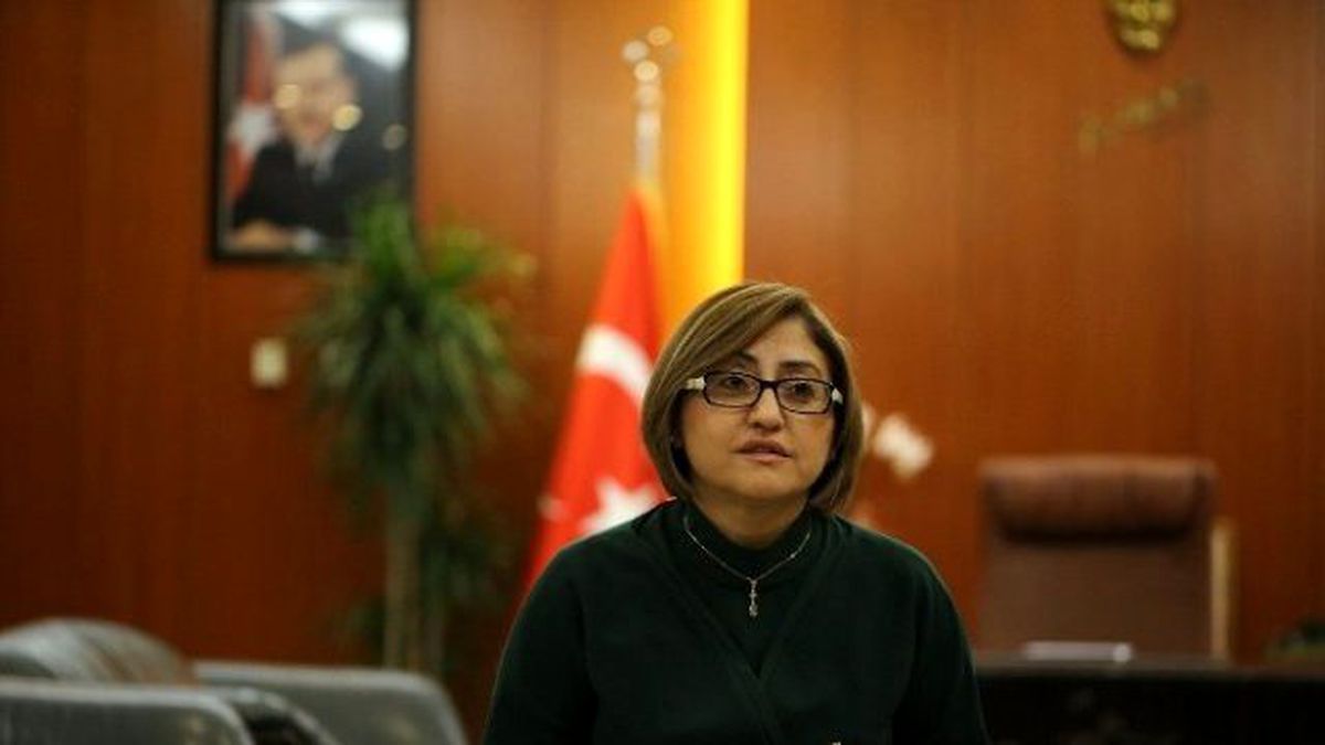 Şahin: "Bin Aydan Hayırlı Bu Mübarek Gecede Dualarımızı, Gönüllerimizi Buluşturalım"