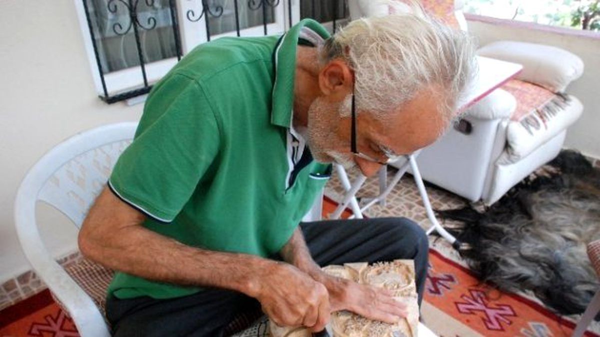 Tahta Baskı Kalıp Ustası Mesleğini Yaşatmaya Çalışıyor
