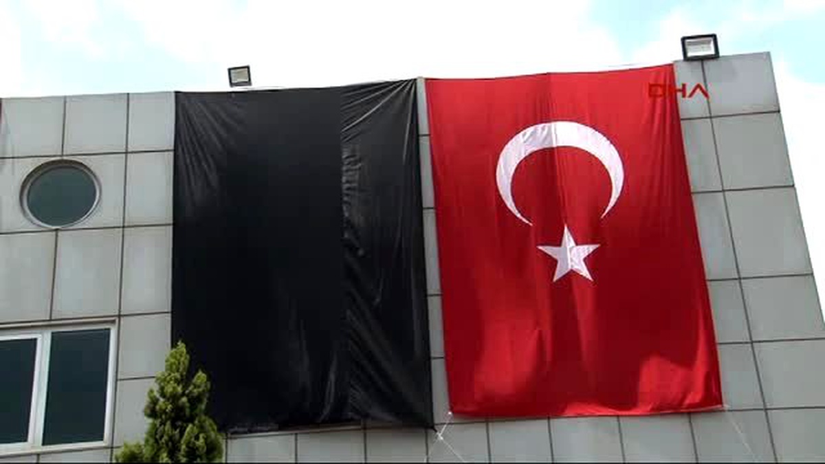 Terör Kurbanı İki Taksici İçin Havalimanında Helallik Alındı