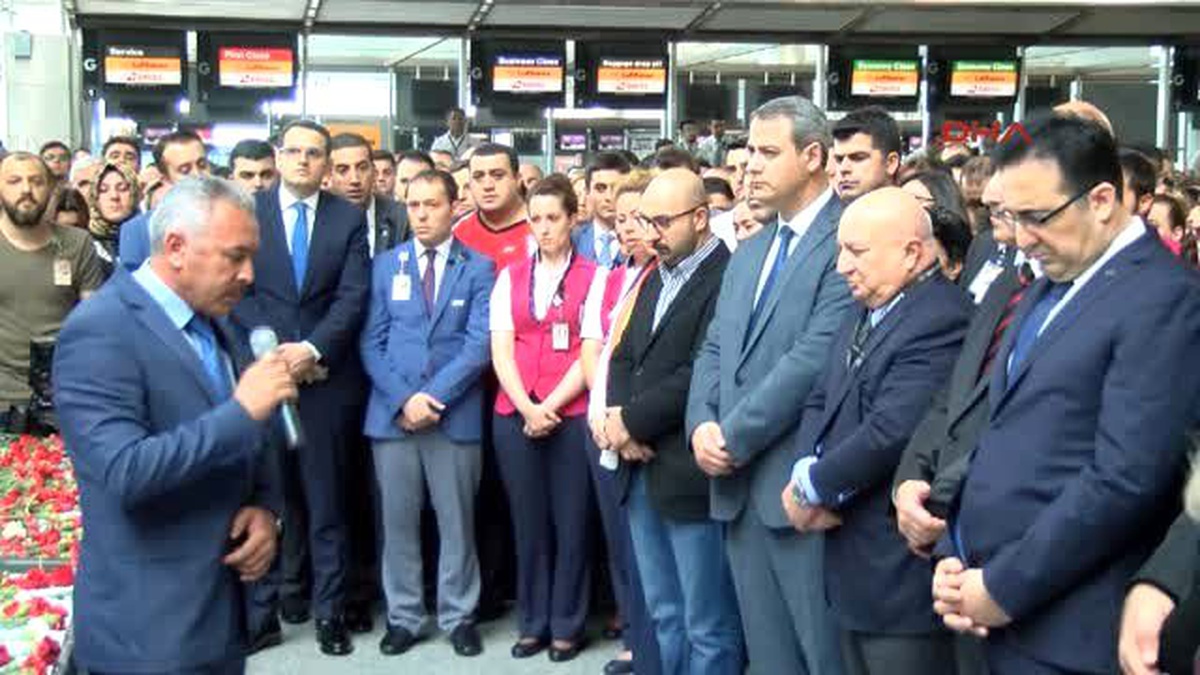 Terör Kurbanları İçin Havalimanında Tören -1