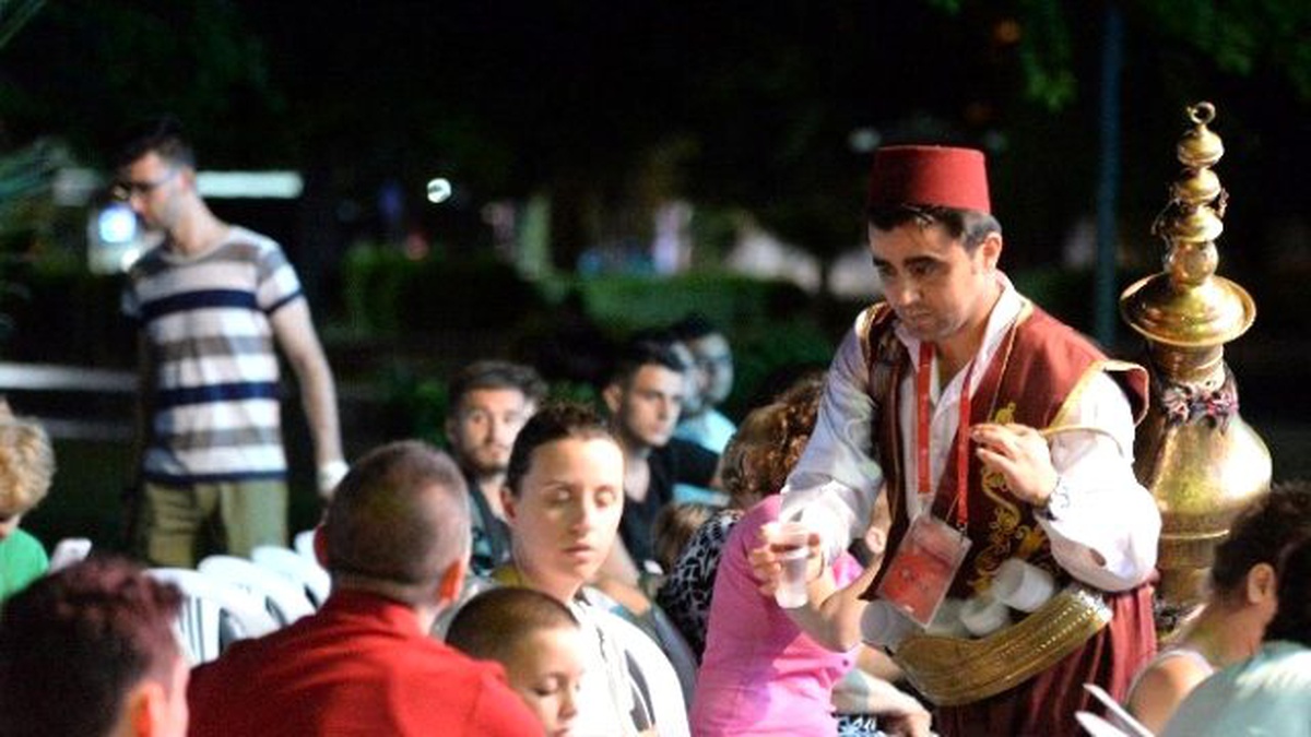 Tika Tır\'ı Gönül Coğrafyası Kültür Buluşmaları İçin Arnavutluk\'ta