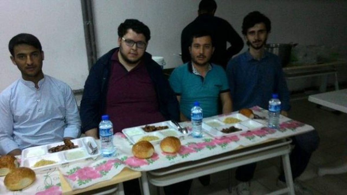 Afyonkarahisar Kalıca Bilgi Evi Öğrencileri Hep Birlikte İftar Yaptı