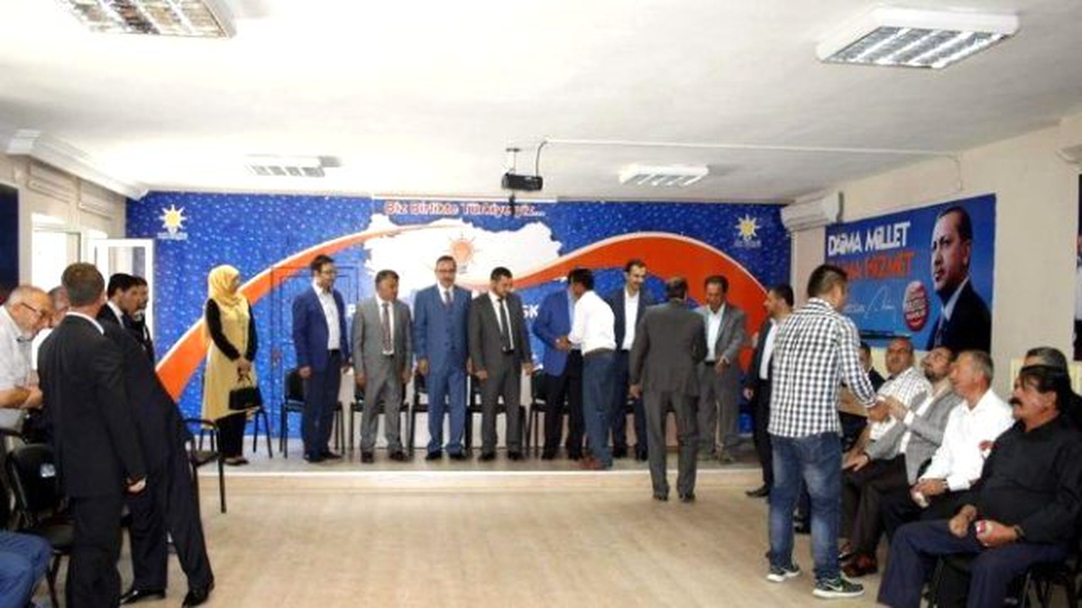 AK Parti\'de Bayramlaşma Töreni Bayramın İlk Günü Yapılacak