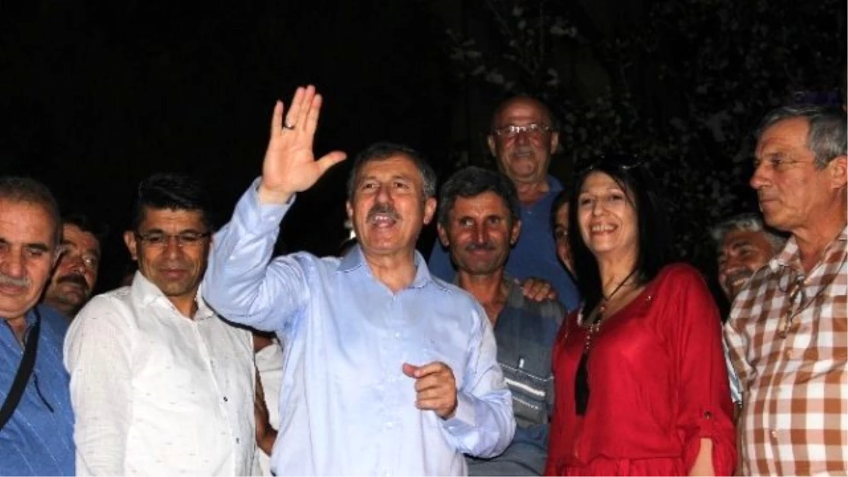 Ak Partili Özdağ: "Hedefimiz 2019 Yerel Seçimleri"