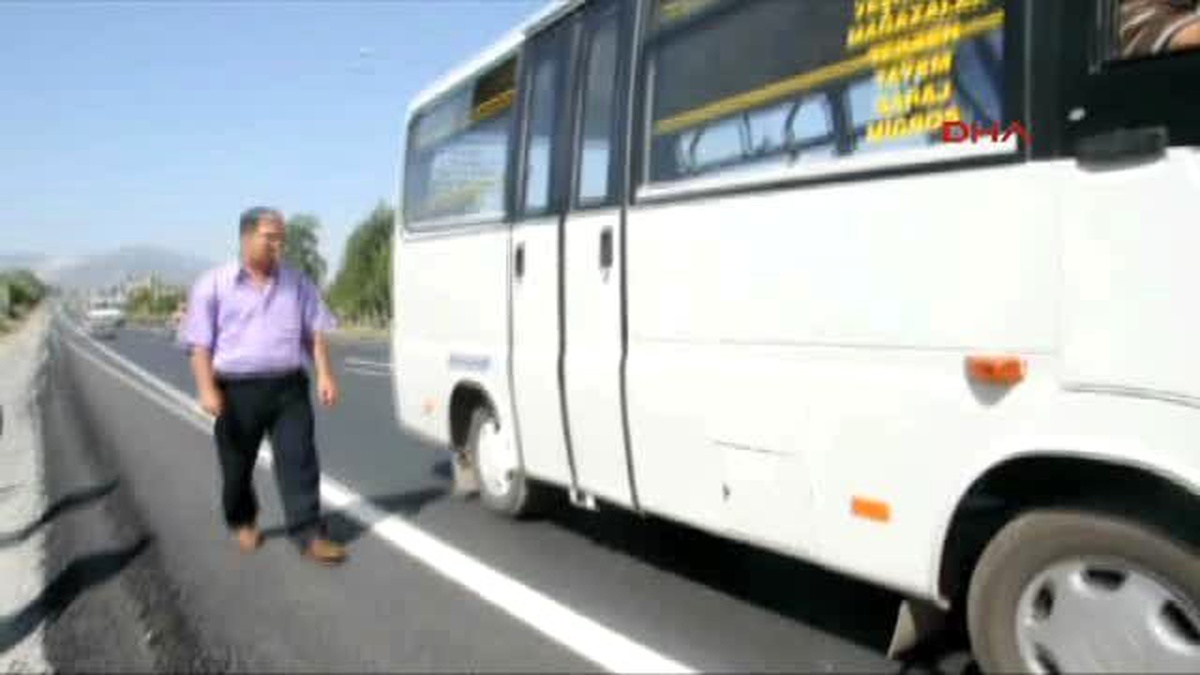 Asfaltla Yükselen Yol Esnafın Kabusu Oldu