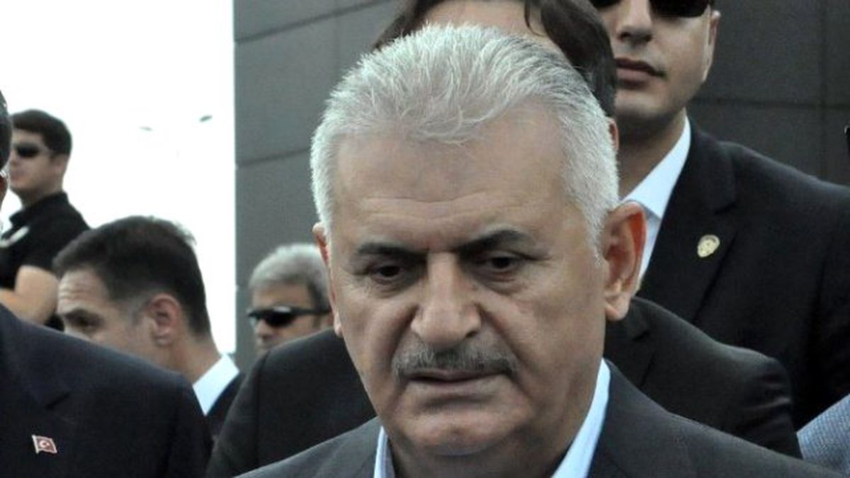 Başbakan Binali Yıldırım, Cuma Namazını Gebze\'de Kıldı