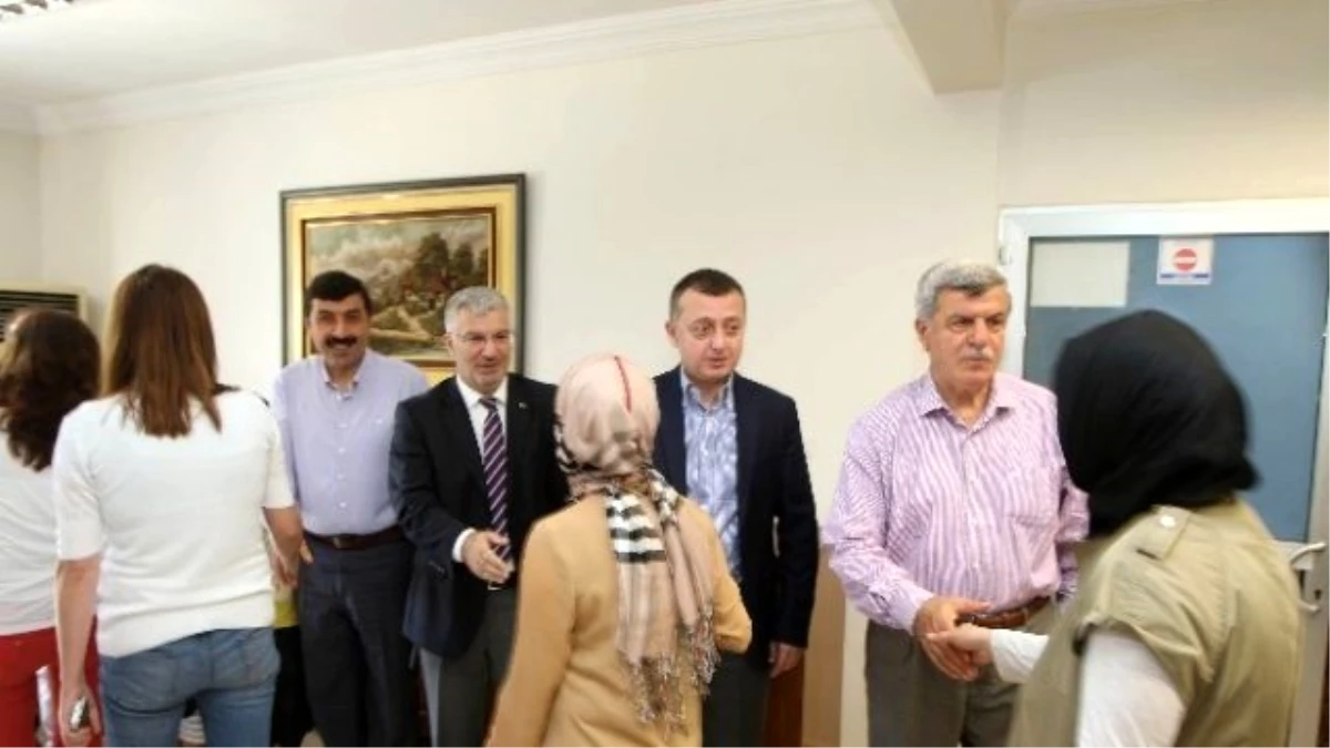 Başkan Karaosmanoğlu İzaydaş Ailesi ile Bayramlaştı