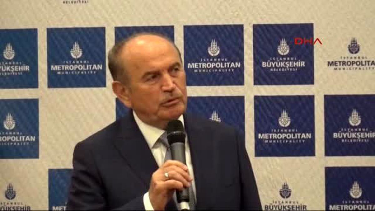 Çocuk Sevinci: Kadir Topbaş\'ın Başından Aşağı Gül Yaprağı Döktü