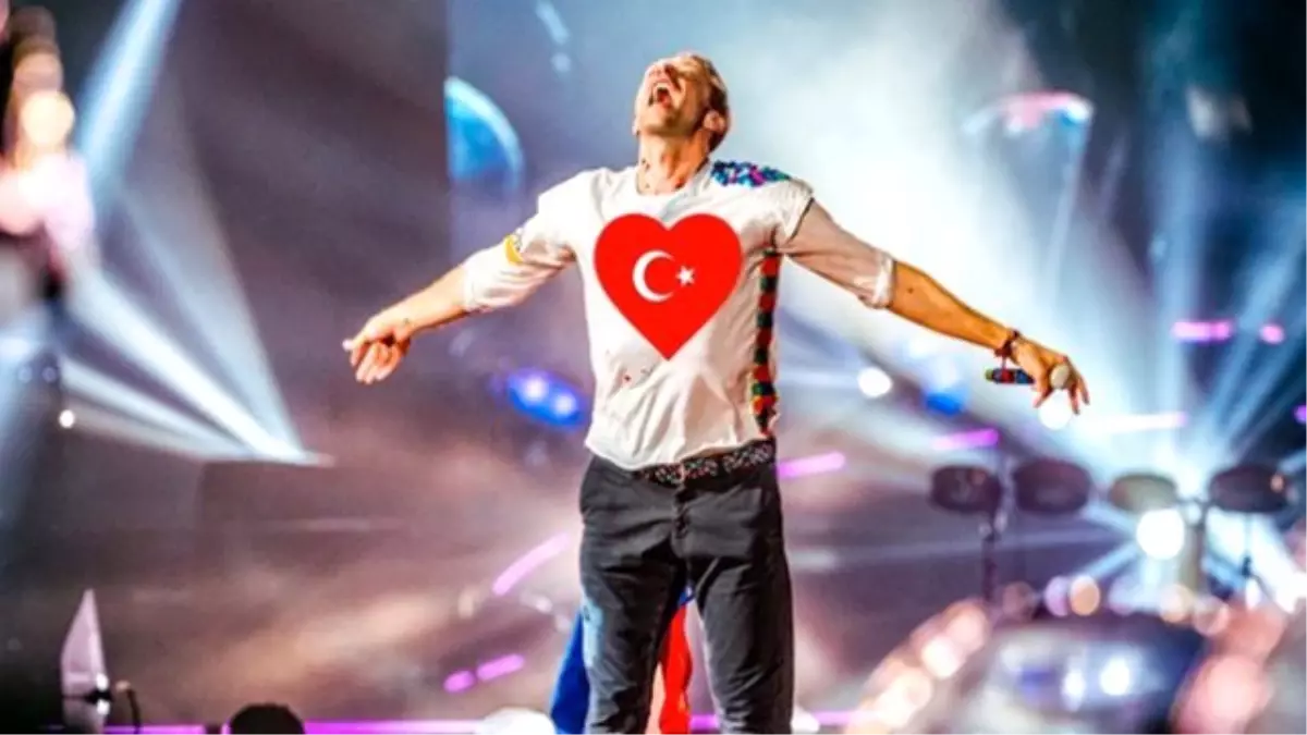 Coldplay, Atatürk Havalimanı Saldırısında Hayatını Kaybedenleri Konserinde Andı