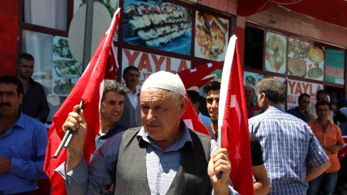 Dicle Halkı Teröre Karşı Yürüdü