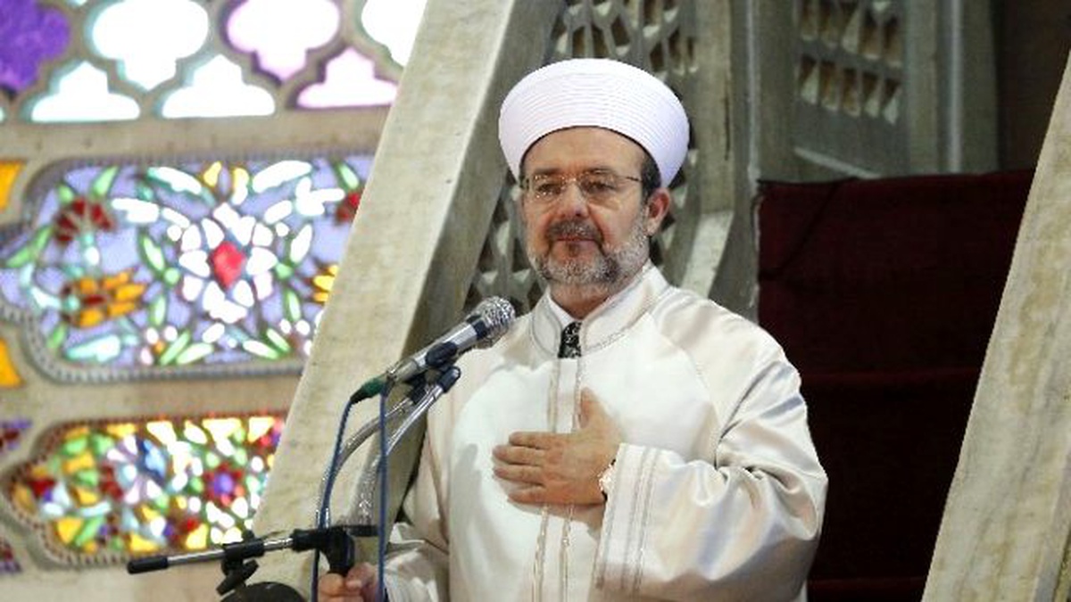 Diyanet İşleri Başkanı Görmez, Hutbede Atatürk Havalimanı\'ndaki Terör Saldırısına Değindi