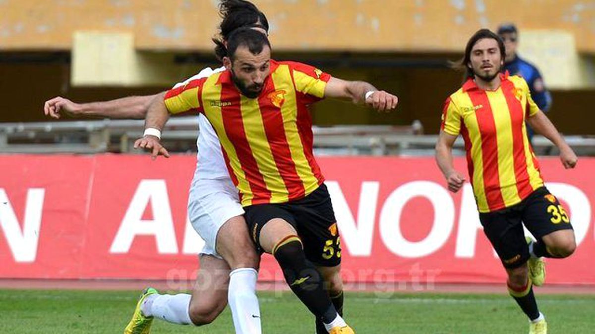 Emrah Metoğlu Göztepe\'den ayrıldı