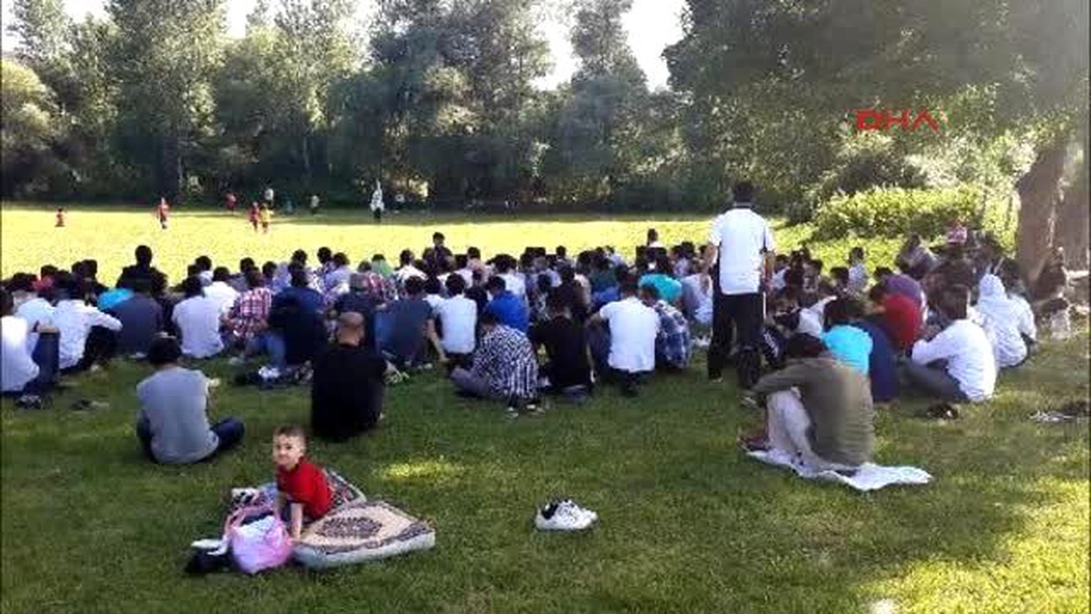 Işid\'in İnsan Kaynağı: Piknik Organizasyonları ve Dini Sohbetler
