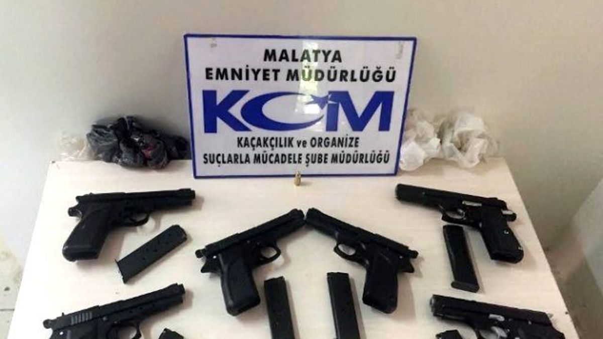 Malatya\'da Çok Sayıda Silah Ele Geçirildi