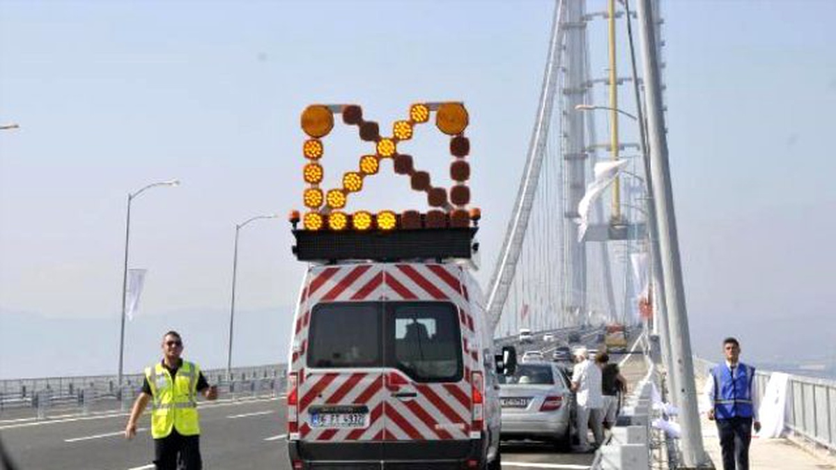Osmangazi Köprüsü Bedava Açıldı, Vatandaş Akın Etti