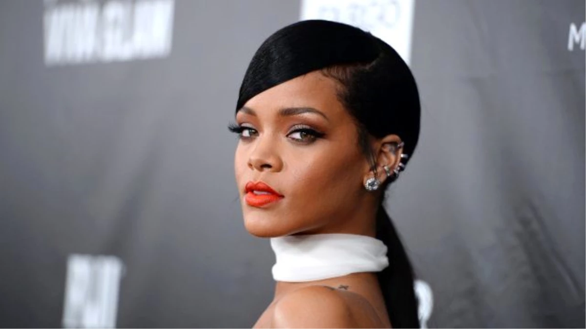Rihanna, Uzay Yolu Filmi İçin Klip Çekti
