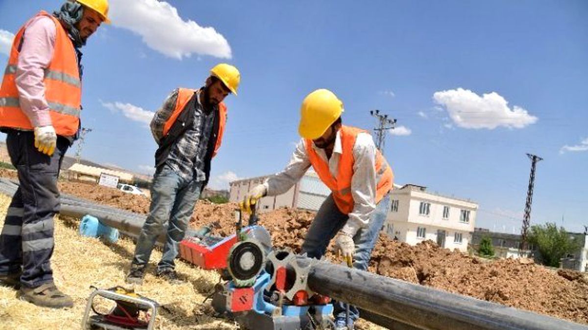 Silvan\'a 30 Kilometre İçme Suyu Şebekesi Yapıldı