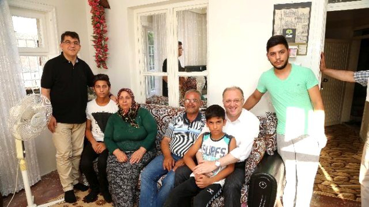 Sürpriz Ziyaretler Aileleri Mutlu Ediyor