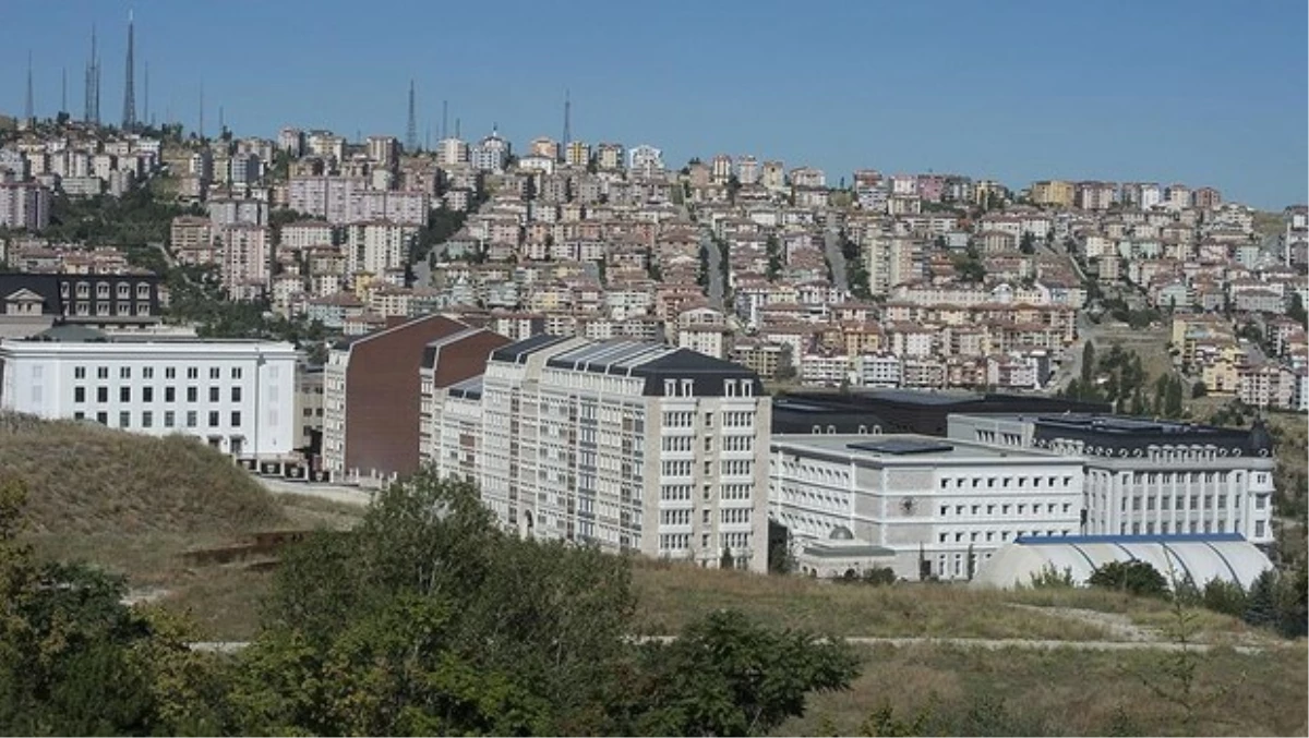 Turgut Özal ve İpek Üniversiteleri Kurucu Vakıflarına Kayyum Atandı