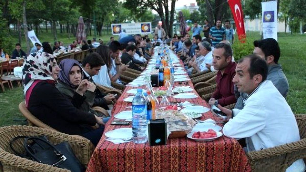 Zmo Üyeleri İftarda Buluştu
