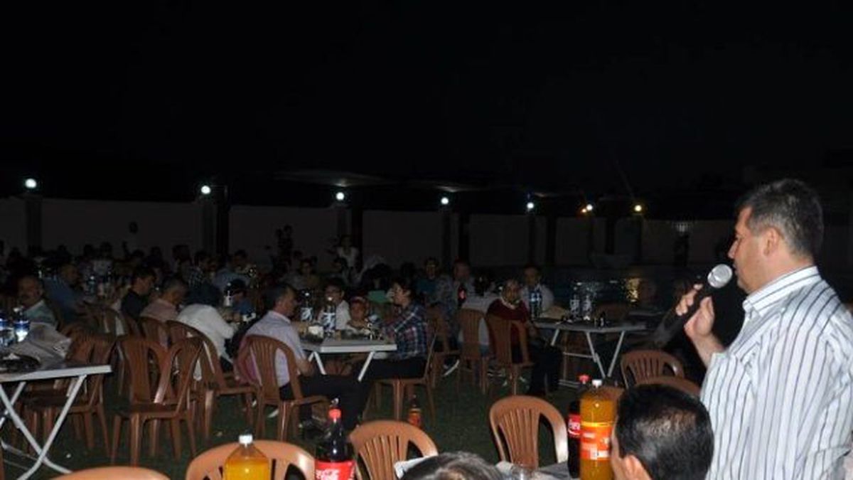 Buharkent Belediye Başkanı Mehmet Erol, Personeliyle İftarda Bir Araya Geldi