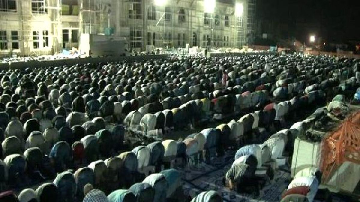 Çamlıca Camii\'nde İlk Namaza Yoğun İlgi
