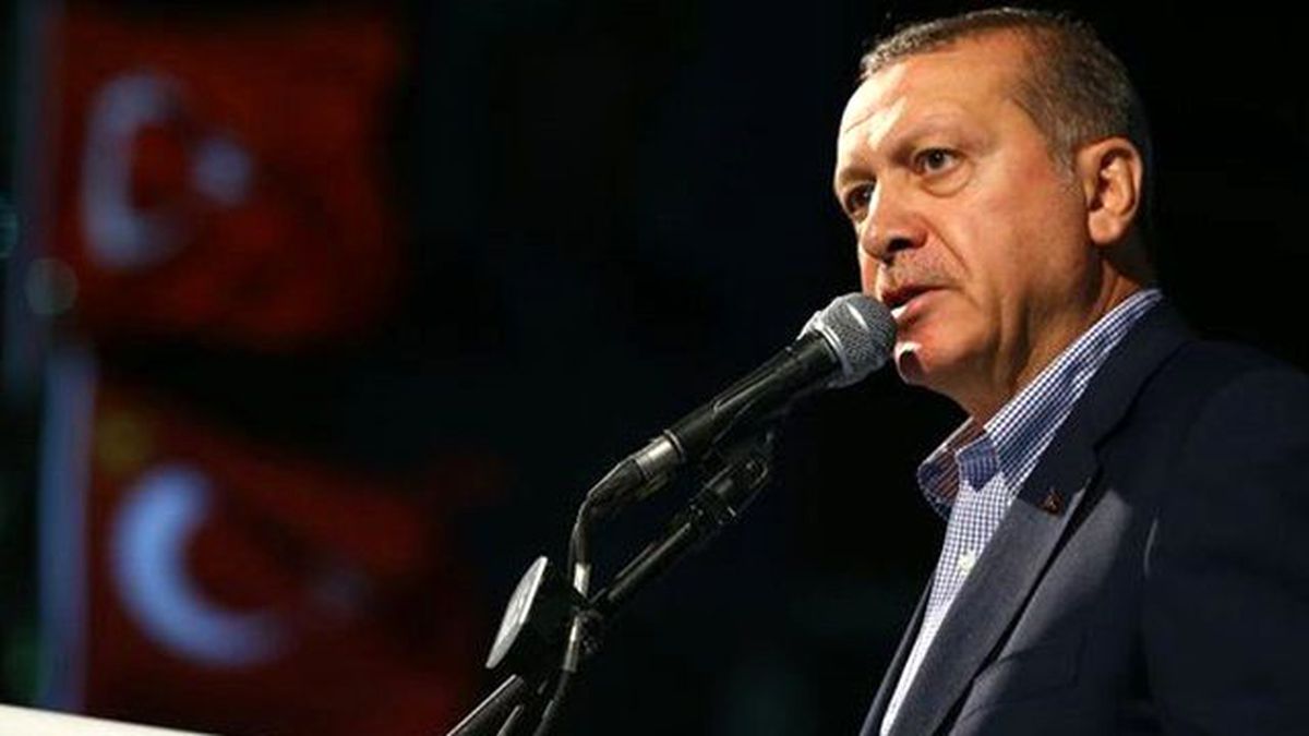 Cumhurbaşkanı Erdoğan Kilis'te Şiir Okumadan Önce Tercümanı Uyardı